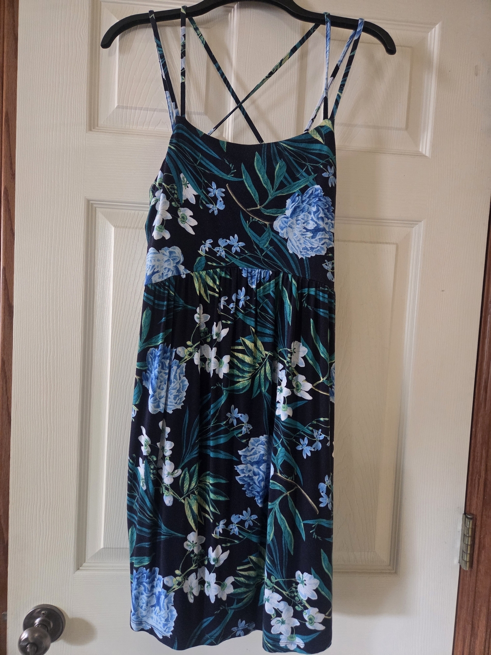 Bundle: Old Navy Crisscross-Strap Midi Dresses